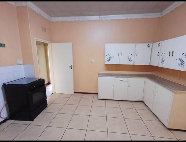 3 BEDROOM HOUSE FOR SALE IN THREE RIVERS